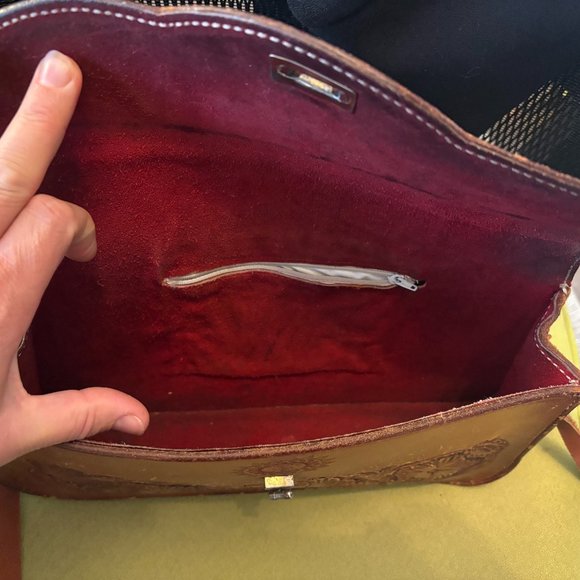 Vintage Leather handmade by a Cowboy in Alberta, Canada - Picture 5 of 5